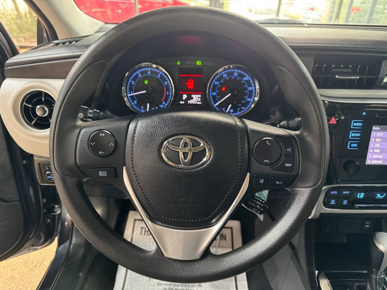 Used 2019 Toyota Corolla LE FWD image 24