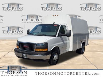 New 2025 GMC Savana 3500 w/ Power Convenience Package