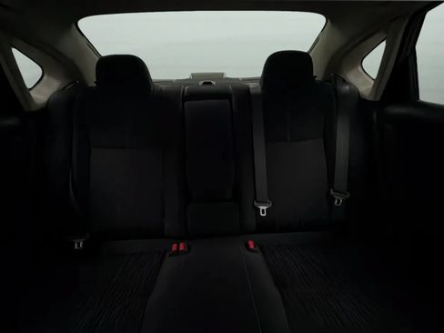 Used 2017 Nissan Sentra SV FWD image 19