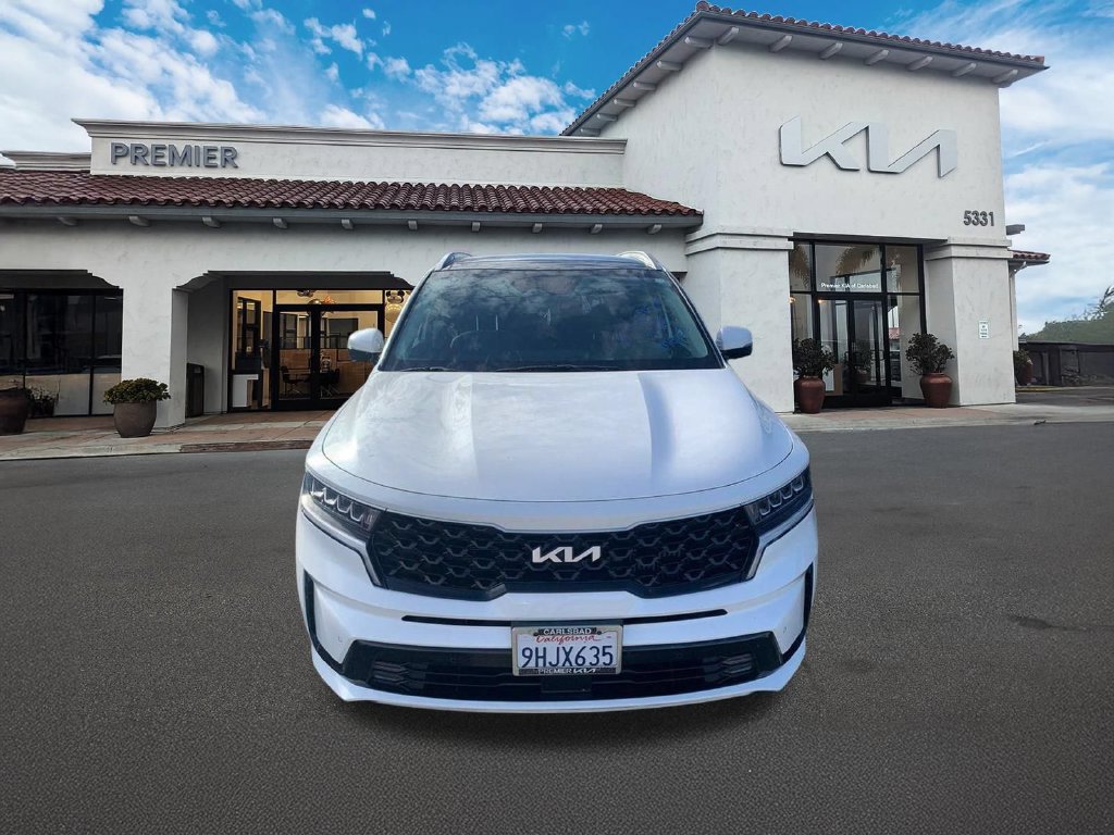 Certified 2023 Kia Sorento EX w/ Panoramic Sunroof Package FWD image 3