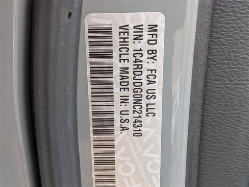 Used 2022 Dodge Durango GT image 34