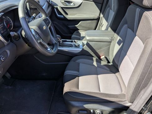 Used 2025 Chevrolet Blazer LT image 21
