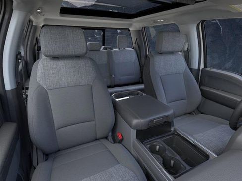 New 2025 Ford F250 XLT w/ Black Appearance Package image 10