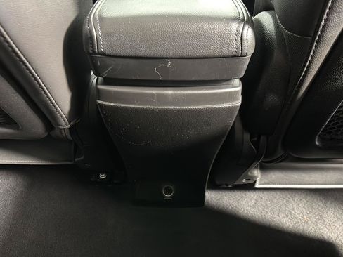 Used 2012 Chevrolet Captiva Sport LTZ AWD/4WD image 19