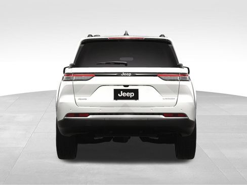 New 2025 Jeep Grand Cherokee Laredo X image 11