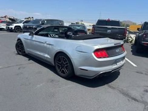 Used 2018 Ford Mustang GT Premium RWD image 7