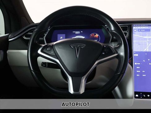 Used 2017 Tesla Model X 100D image 3