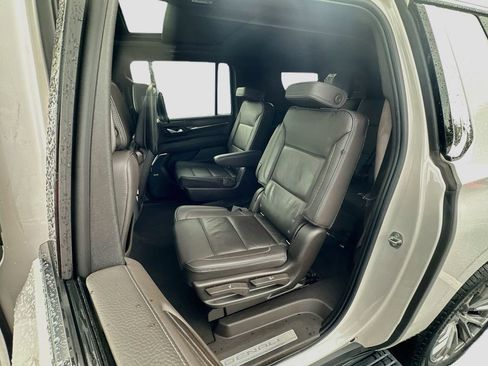 Used 2021 GMC Yukon XL Denali w/ Denali Premium Package RWD image 26