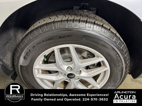 Used 2023 Ford Edge SE image 5