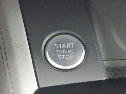 Used 2025 Audi A5 2.0T Prestige image 24