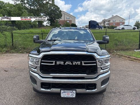 Used 2024 RAM 3500 Tradesman w/ Chrome Appearance Group AWD/4WD image 2