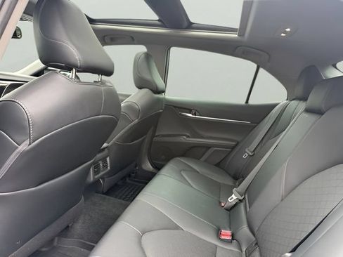 Used 2020 Toyota Camry XSE AWD/4WD image 9