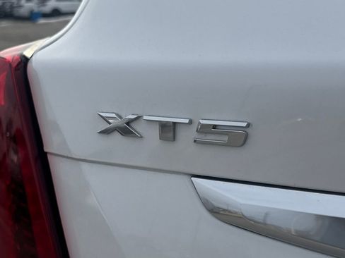 Used 2023 Cadillac XT5 Premium Luxury w/ Platinum Package image 9