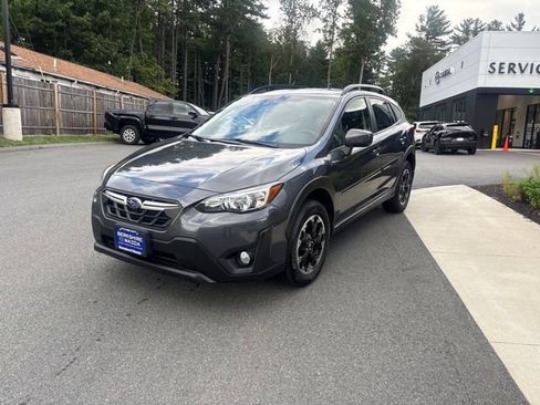 Used 2021 Subaru Crosstrek 2.0i Premium AWD/4WD image 3