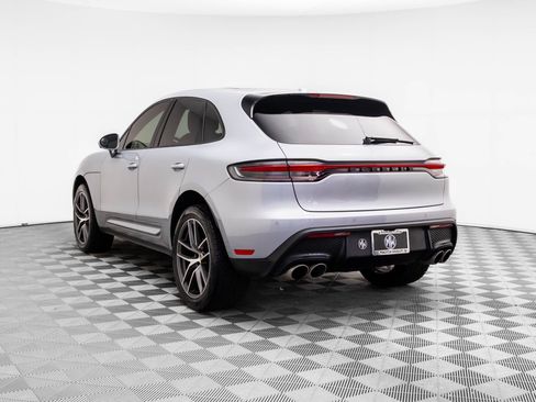 Used 2022 Porsche Macan S w/ Premium Package image 3