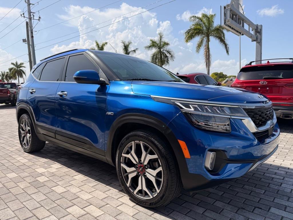Used 2022 Kia Seltos SX AWD/4WD image 1
