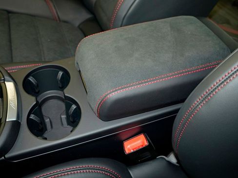 New 2026 Porsche Macan GTS image 32