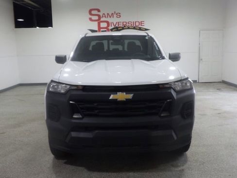 Used 2024 Chevrolet Colorado W/T w/ WT Convenience Package II image 6