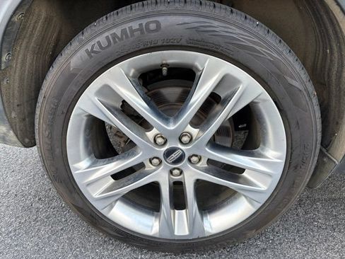 Used 2019 Lincoln MKC Reserve AWD/4WD image 17