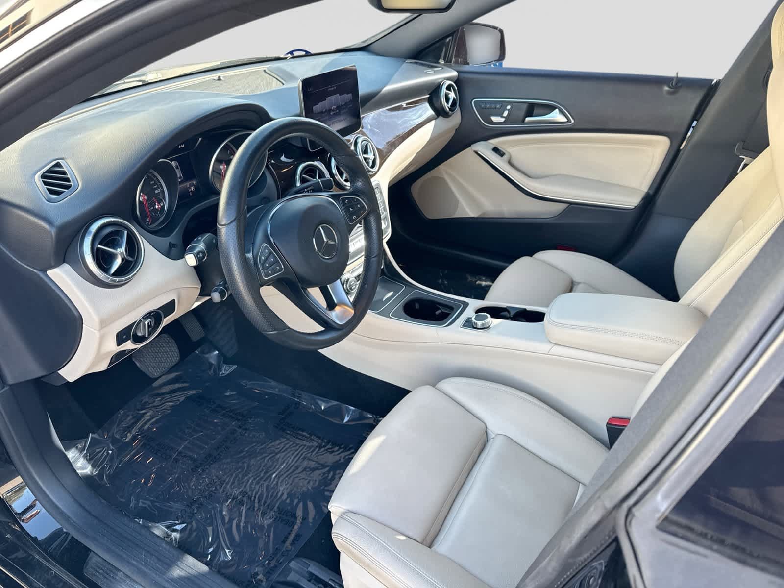 Used 2018 Mercedes-Benz CLA 250 image 10