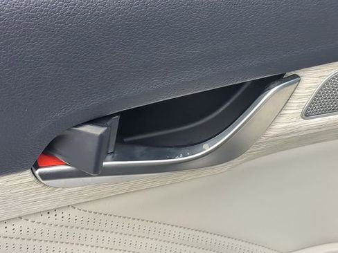 Used 2024 Hyundai Palisade Calligraphy image 32