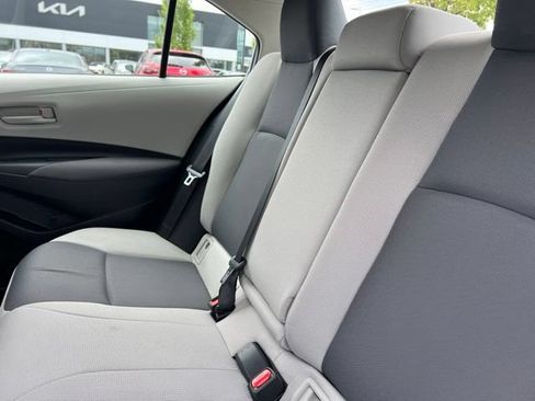 Used 2025 Toyota Corolla LE FWD image 27