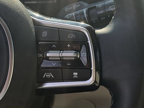 Used 2025 Kia Sorento S w/ Panoramic Sunroof Package FWD image 18