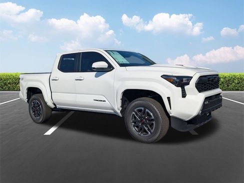 New 2026 Toyota Tacoma TRD Sport RWD image 2