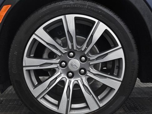 Used 2019 Cadillac XT4 Premium Luxury image 8