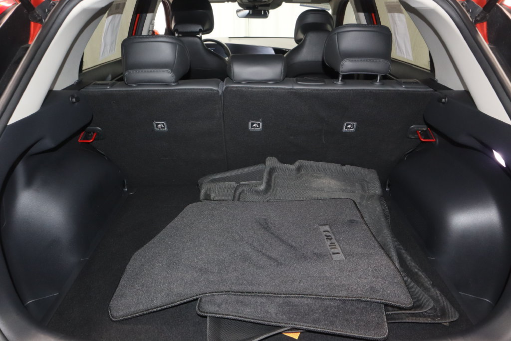 Used 2023 Kia Niro EX Touring FWD image 11