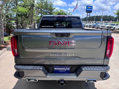 Used 2021 GMC Sierra 1500 Denali w/ Denali Ultimate Package AWD/4WD image 11