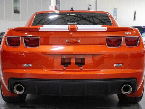 Used 2010 Chevrolet Camaro SS w/ RS Package RWD image 6