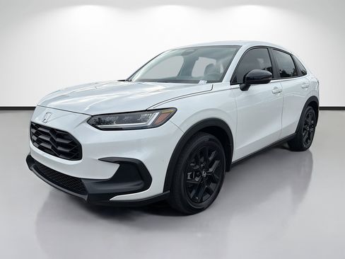 Used 2023 Honda HR-V Sport image 7