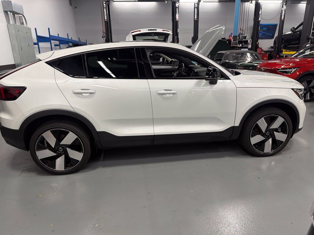 Used 2023 Volvo C40 P8 Recharge Ultimate AWD/4WD image 3