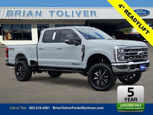New 2026 Ford F250 XLT w/ XLT Premium Package AWD/4WD image 1