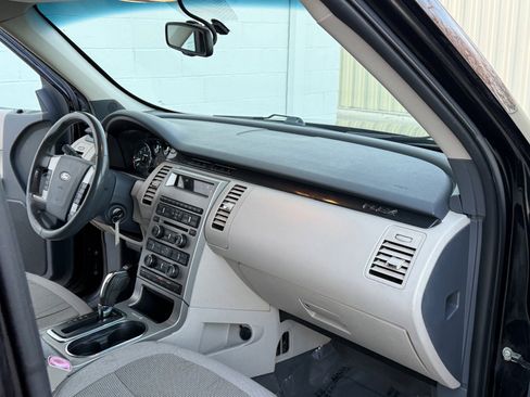 Used 2009 Ford Flex SE image 34