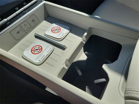 New 2026 Hyundai Santa Fe SE image 13