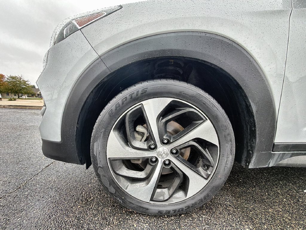 Used 2016 Hyundai Tucson Sport FWD image 17