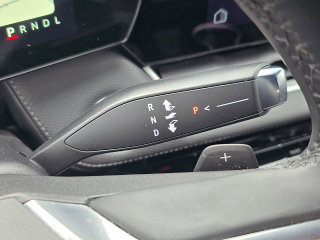 Used 2025 Chevrolet Equinox LT FWD image 32