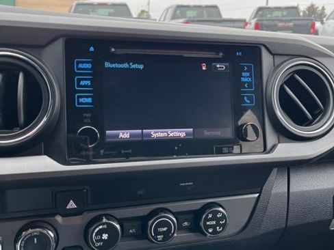 Used 2019 Toyota Tacoma TRD Sport w/ Technology Package image 48