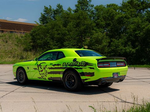 Used 2023 Dodge Challenger SRT Hellcat Redeye image 15