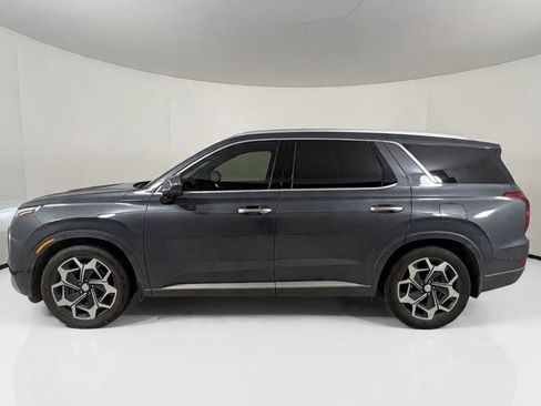 Used 2022 Hyundai Palisade Calligraphy image 2