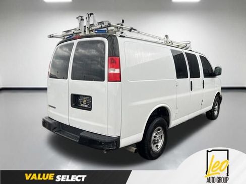 Used 2021 Chevrolet Express 2500 w/ Driver Convenience Package RWD image 5