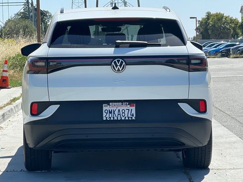 Used 2024 Volkswagen ID.4 2WD image 5