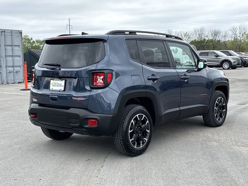 Used 2023 Jeep Renegade Trailhawk image 3