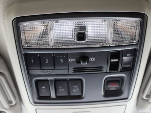 Used 2018 Toyota 4Runner Limited image 20