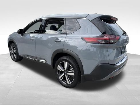 Used 2023 Nissan Rogue SL image 5