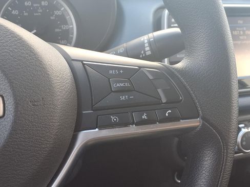 Used 2025 Nissan Versa SV image 15