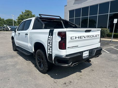 Used 2021 Chevrolet Silverado 1500 LT Trail Boss w/ Convenience Package II AWD/4WD image 5