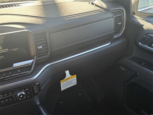 New 2026 GMC Sierra 1500 SLT image 16